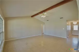 102 Owl Rd, Victoria, TX 77905 - Photo 5