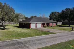 102 Owl Rd, Victoria, TX 77905 - Photo 17