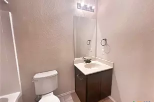 569 Creekside Cir, New Braunfels, TX 78130 - Photo 7