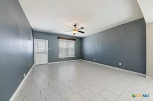 2841 Silo Turn Dr, New Braunfels, TX 78130 - Photo 9