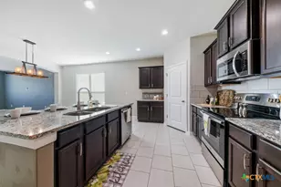 2841 Silo Turn Dr, New Braunfels, TX 78130 - Photo 15