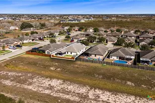 103 Gabbiano Ct, Victoria, TX 77904 - Photo 31