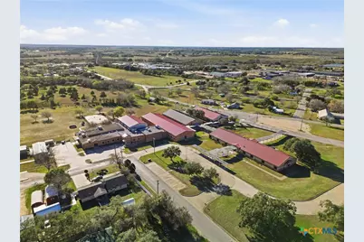 1123 Dunn Street, Yoakum, TX 77995 - Photo 19