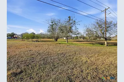 1123 Dunn Street, Yoakum, TX 77995 - Photo 33