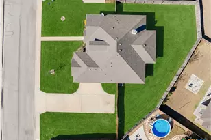 304 Jake Dr, Jarrell, TX 76537 - Photo 29