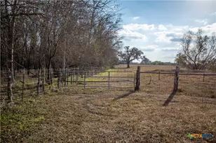 1019 Tulley Rd, Cuero, TX 77954 - Photo 27