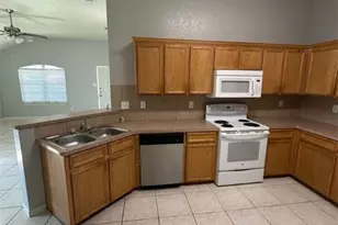 1903 Elms Run Ct, Killeen, TX 76542 - Photo 3