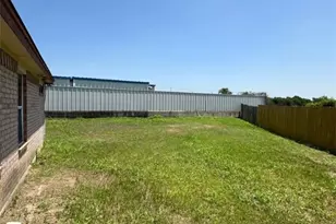 1903 Elms Run Ct, Killeen, TX 76542 - Photo 11