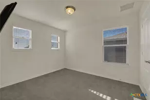 2095 Shire Meadows, New Braunfels, TX 78130 - Photo 9