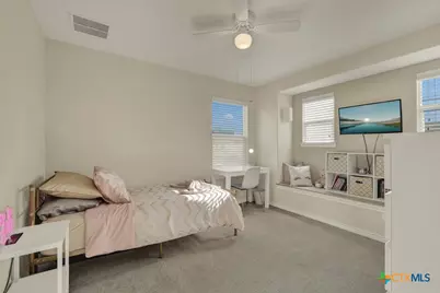 2095 Shire Meadows, New Braunfels, TX 78130 - Photo 9