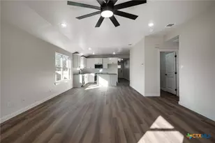 1208 Mills St, Gatesville, TX 76528 - Photo 7