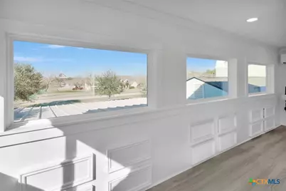 445 Lakeshore Drive, Victoria, TX 77905 - Photo 23