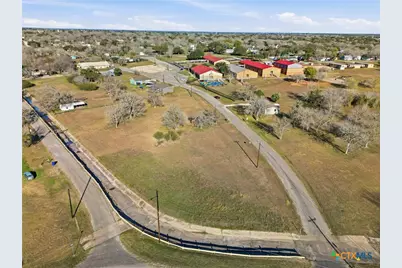 Tbd Dunn St, Yoakum, TX 77995 - Photo 3