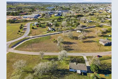 Tbd Dunn St, Yoakum, TX 77995 - Photo 5