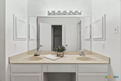 800 Saunders Drive, Round Rock, TX 78664 - Photo 19