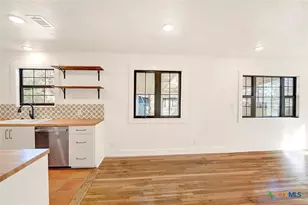 510 Parkview Blvd, New Braunfels, TX 78130 - Photo 7