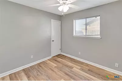 309 Williamsburg Ave, Victoria, TX 77904 - Photo 15