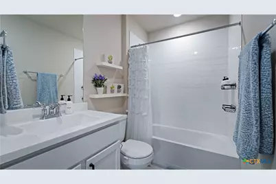 5627 Jewel Curve, San Antonio, TX 78266 - Photo 7