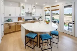 1715 Seekat Dr, New Braunfels, TX 78132 - Photo 5