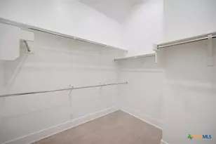 1921 Pining St, New Braunfels, TX 78132 - Photo 13