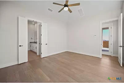 1921 Pining Street, New Braunfels, TX 78132 - Photo 9