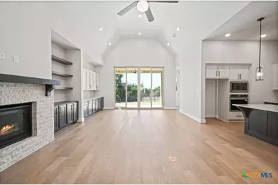 1921 Pining Street, New Braunfels, TX 78132 - Photo 7