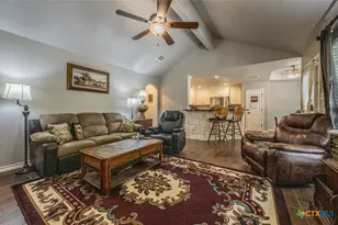 1421 Cottonwood Rd, Fischer, TX 78623 - Photo 5