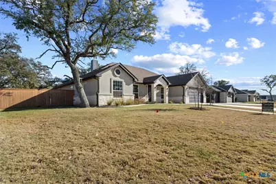 4121 Turning Leaf Drive, Nolanville, TX 76559 - Photo 3