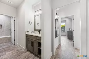 134 Flanders, Fischer, TX 78623 - Photo 27