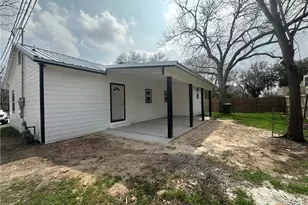 1008 Gonzales St, Cuero, TX 77954 - Photo 19