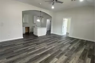 1008 Gonzales St, Cuero, TX 77954 - Photo 5