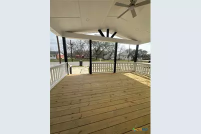 1008 Gonzales St., Cuero, TX 77954 - Photo 3