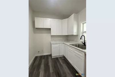 1008 Gonzales St., Cuero, TX 77954 - Photo 11