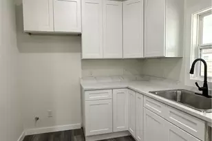 1008 Gonzales St, Cuero, TX 77954 - Photo 11