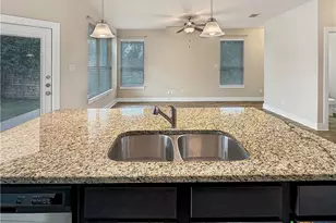 712 Gristmill Dr, New Braunfels, TX 78130 - Photo 9