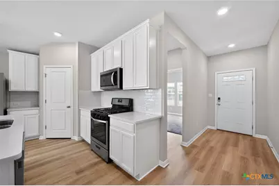 900 Main Street, Hutto, TX 78634 - Photo 5