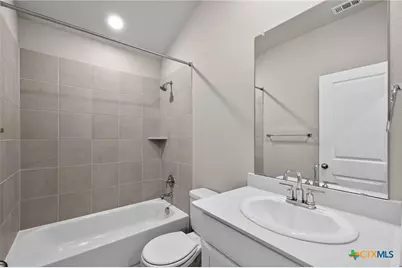 900 Main Street, Hutto, TX 78634 - Photo 9