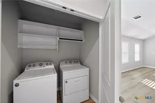 900 Main St, Hutto, TX 78634 - Photo 17