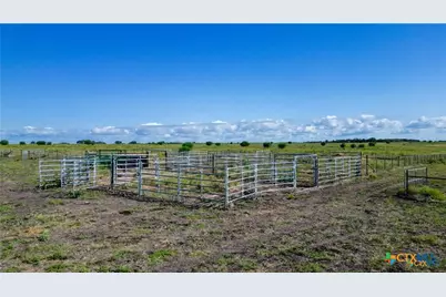 555 and 559 Bylerpool Road, Kingsbury, TX 78638 - Photo 9