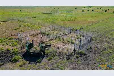 555 and 559 Bylerpool Road, Kingsbury, TX 78638 - Photo 5