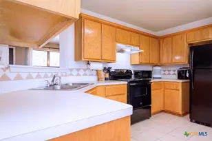 1320 Katelyn Cir, Copperas Cove, TX 76522 - Photo 5