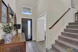 1940 Colonial Ave, New Braunfels, TX 78130 - Photo 7
