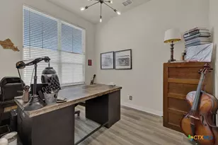 1940 Colonial Ave, New Braunfels, TX 78130 - Photo 7