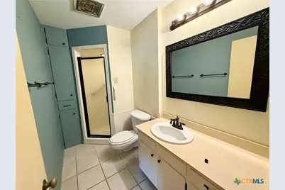 1050 Elizabeth Avenue, New Braunfels, TX 78130 - Photo 15