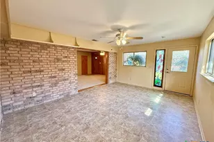 1050 Elizabeth Ave, New Braunfels, TX 78130 - Photo 21