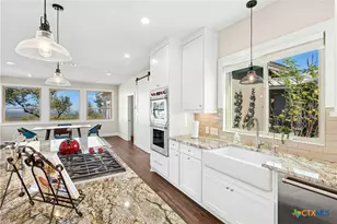 1276 Cyn Xing Vw, Dripping Springs, TX 78620 - Photo 19