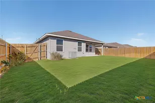 1405 Parkwood, Seguin, TX 78155 - Photo 35