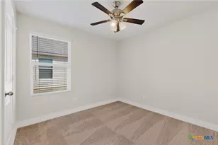 1405 Parkwood, Seguin, TX 78155 - Photo 27