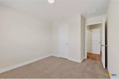 1405 Parkwood, Seguin, TX 78155 - Photo 23