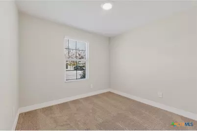 1405 Parkwood, Seguin, TX 78155 - Photo 21